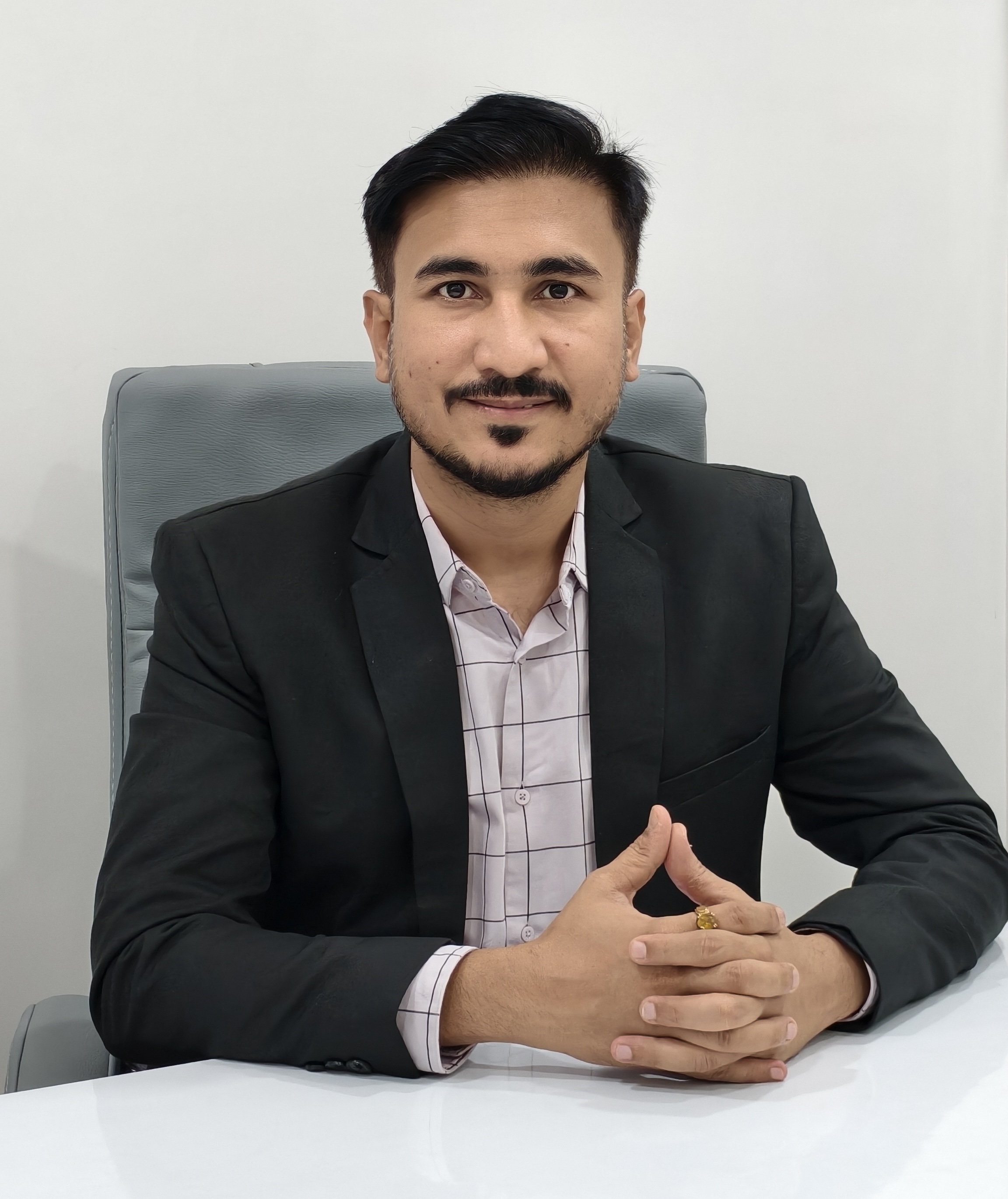 Dr. Ajay Nenwani